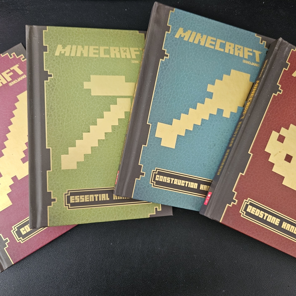 Minecraft: The Complete Handbook Collection Box Set - Picture 5 of 9